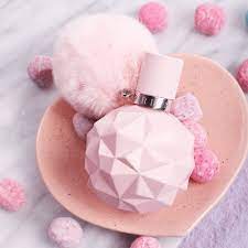 Ariana Grande Sweet Like Candy